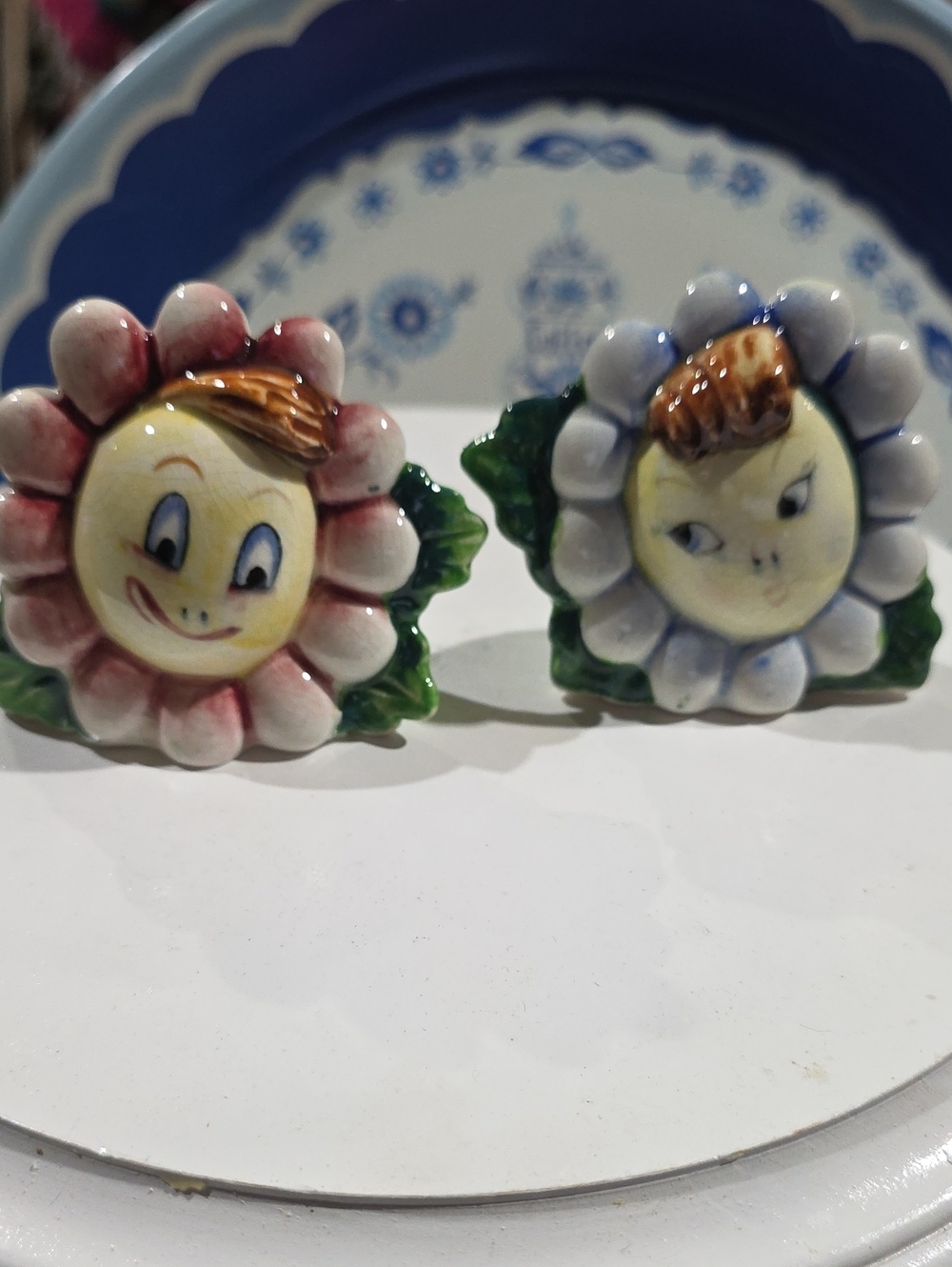 Vintage Anthropolmorphic Daisy Salt And Peppee Shakers Japan